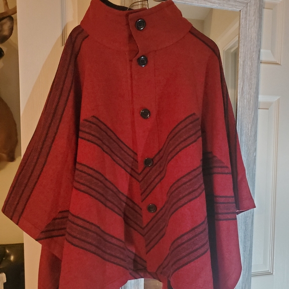 ♦️ SOLD Pendleton Chaparral Cape - Picture 2 of 8